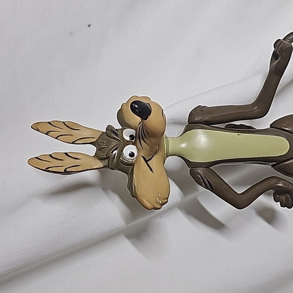 Wile E Coyote 10" Figure 1968 Vintage Toy - Picture 2 of 9